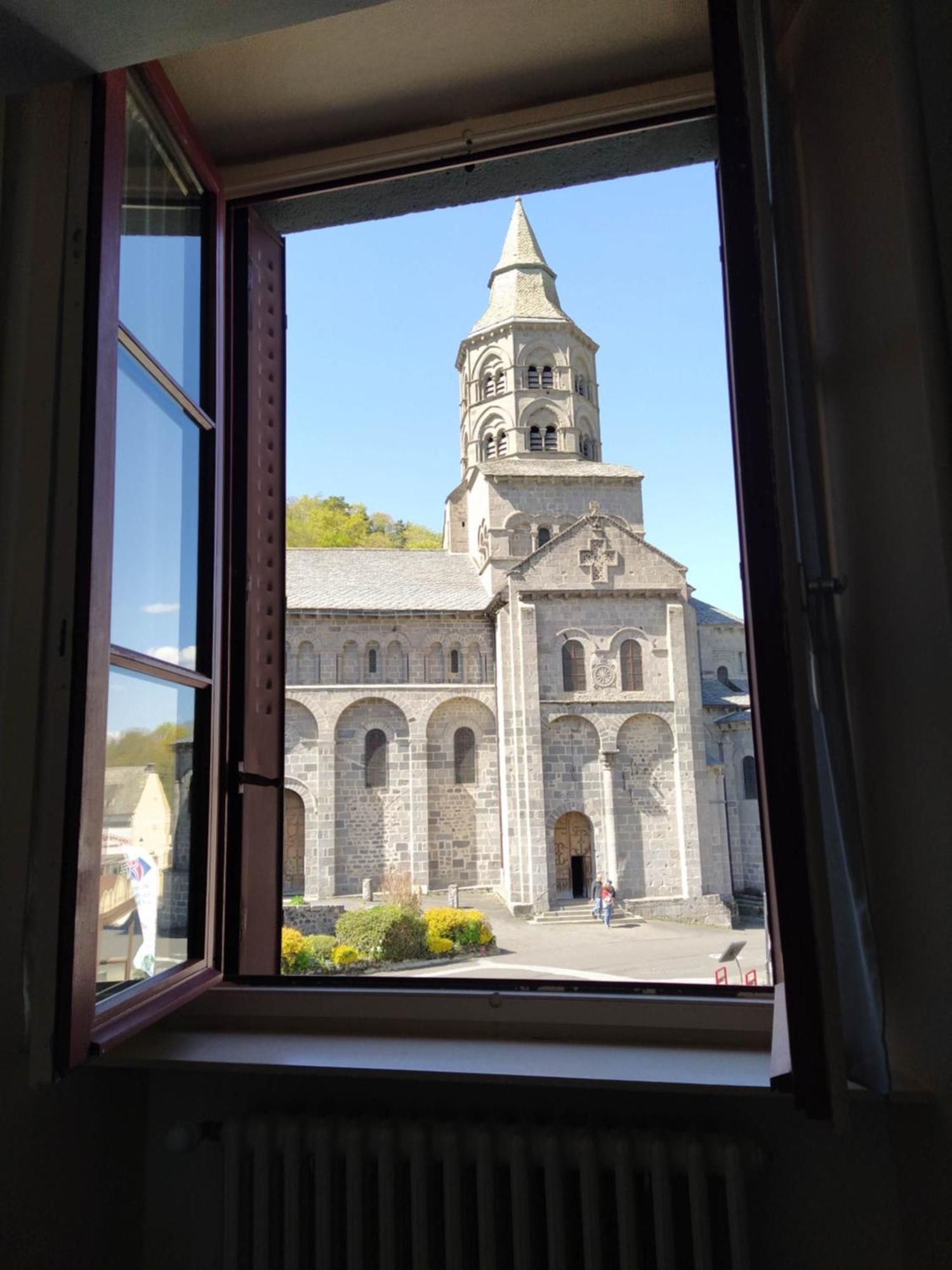 Hotel Restaurant Notre Dame Orcival Eksteriør bilde